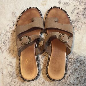 Stylish Tan Sandals
